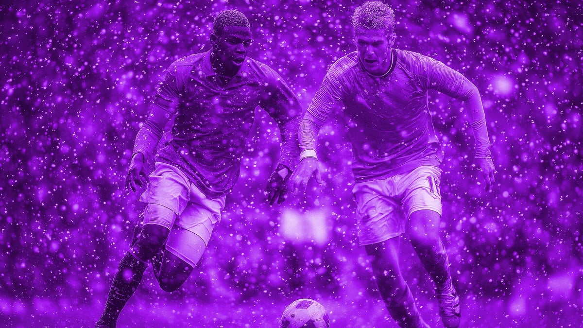 Kaks Premier League'i mängijat pingelises jalgpallimatšis.