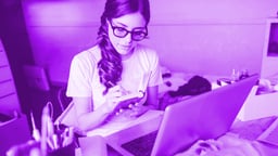  A woman examines X3000’s casino bonus.